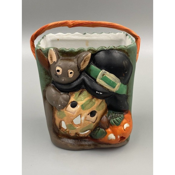 RIVER GROVE POTTERY - Ceramic Halloween Scarecrow Pumpkin Bat 4” Treat Bag - Picture 1 of 6